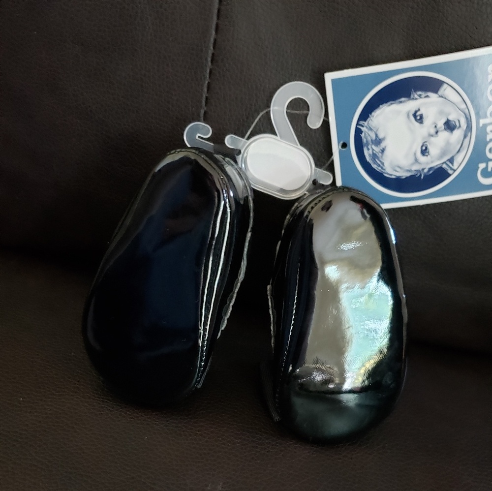 Black patent leather Mary Jane baby shoes - Picture 3 of 3